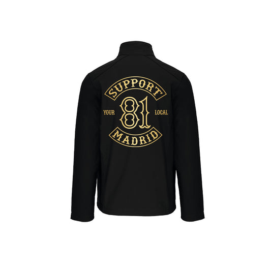 Chaqueta softshell negro con estampado de support  81 en dorado.