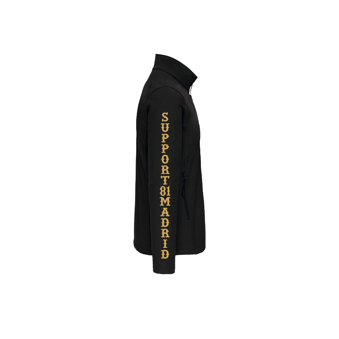 Chaqueta softshell negro con estampado de support  81 en dorado.